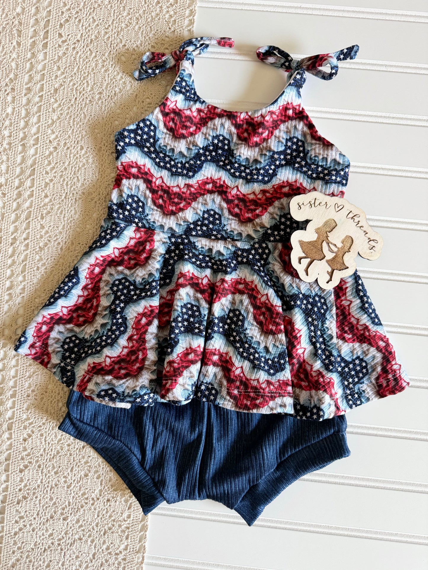 Tie Peplum & Basic Shorties: Americana