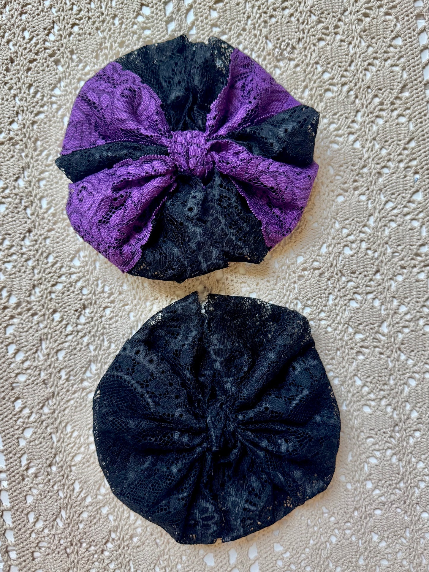 Lady Lace Bows: Halloween